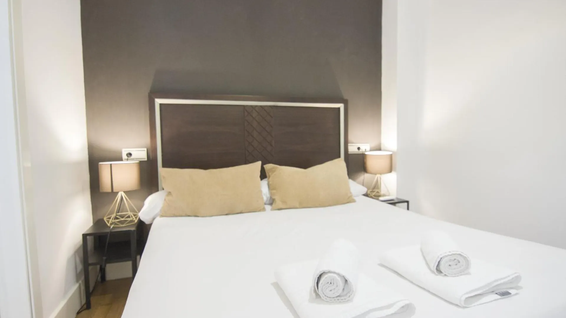 Rentalsevilla Compania Apartment